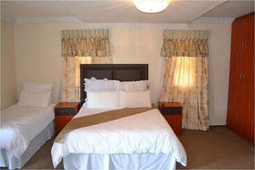 پانسیون Ka Pitseng Guest House