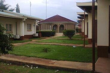 پانسیون Molengoane Lodge