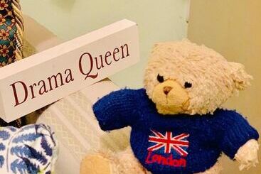 פנסיון Rnm The Clubhouse Grenada