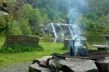 استراحتگاه Topcamp Havblikk   Helgeland