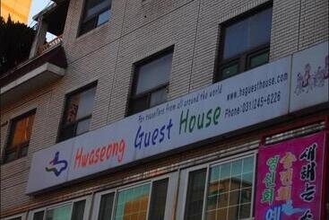 הוסטל Hwaseong Guesthouse