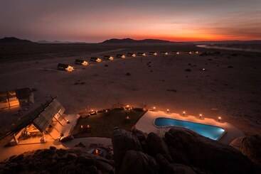 بيت Desert Quiver Camp