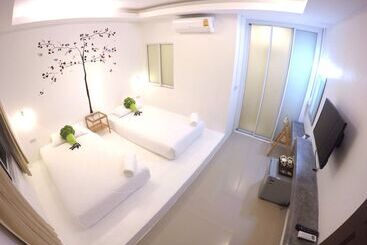 هتل 7q Patong