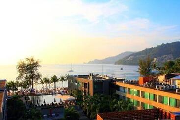 هتل 7q Patong