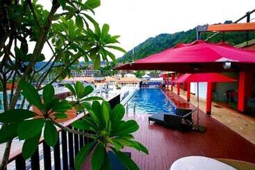 هتل 7q Patong