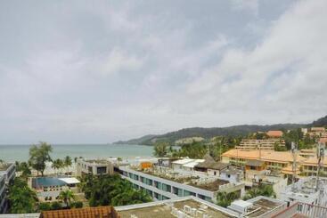 هتل 7q Patong