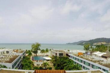 هتل 7q Patong