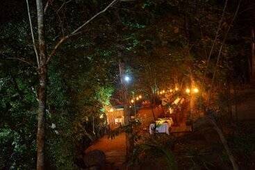 酒店 Athgira River Camping   Udawalawe