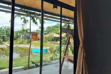 هتل Ban Bang Home Resort