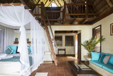هتل Bosque Del Cabo Rain Forest Lodge