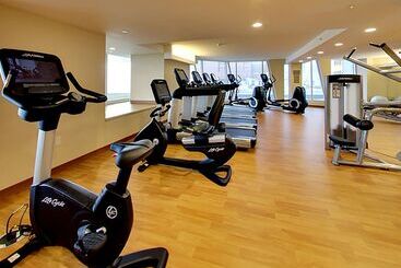 هتل Doubletree By Hilton Edmonton Downtown