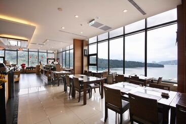 هتل Einhan Resort