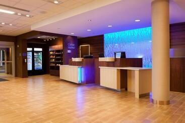 هتل Fairfield Inn & Suites By Marriott Lethbridge
