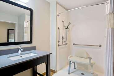 هتل La Quinta By Wyndham Cedar City