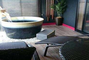 هتل Livemax Resort Itokawana