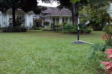 هتل Manor House, Kandy, Lka