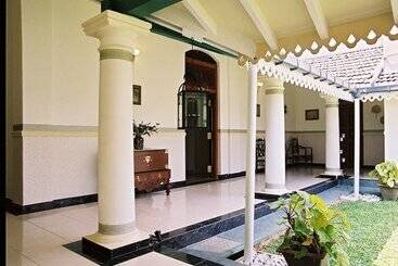 هتل Manor House, Kandy, Lka