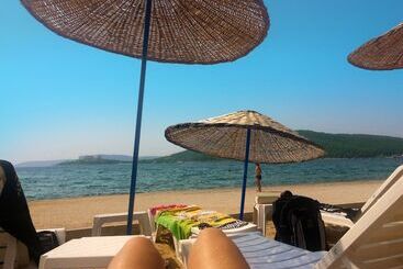 هتل Marvel Beach