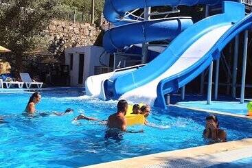 هتل Marvel Beach