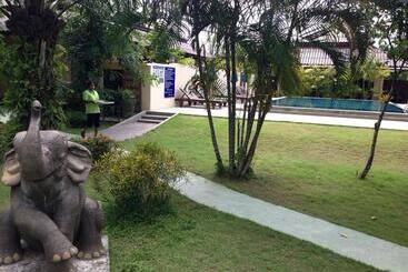 هتل Palm Sweet Resort