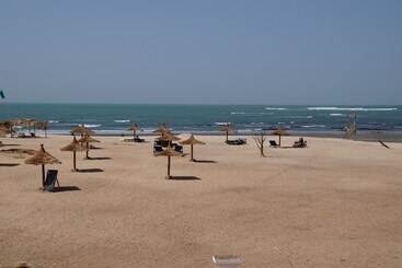 هتل Sand Beach