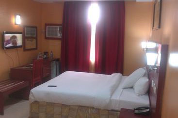 Kayriott Hotel & Suites