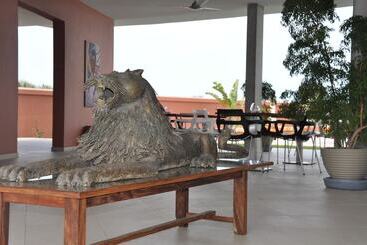 Leo S Beach Hotel & Restaurant   Adults Only