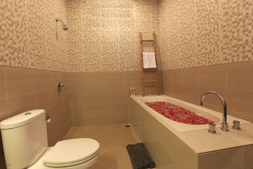 پانسیون The Garga Beach Villas
