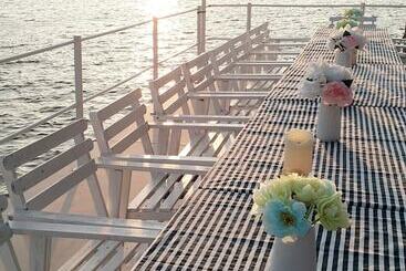 Rockbund Fishing Chalet
