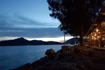 Rockbund Fishing Chalet