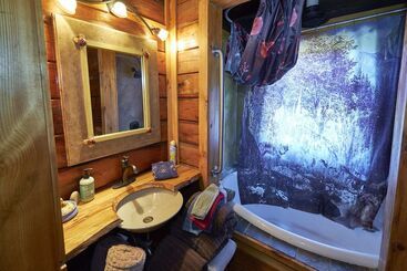 צימר Creekwalk Inn And Cabins