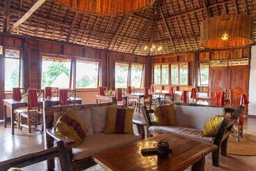 هتل Karatu Tented Lodge