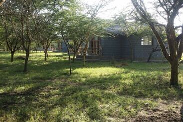 هتل Mara Sweet Acacia Lodge