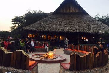 هتل Mara Sweet Acacia Lodge