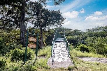 هتل Prideinn Mara Camp & Cottages