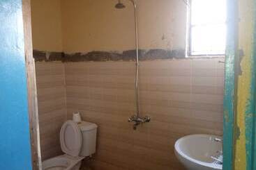 پانسیون Leruk Guest House