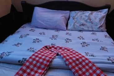 پانسیون Leruk Guest House