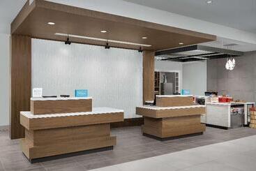 هتل Hilton Garden Inn Florence Cincinnati Airport South