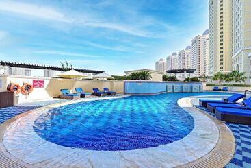 هتل Retaj Baywalk Residence