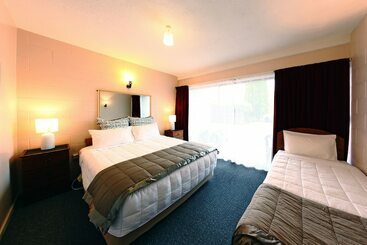 289 Midway Motel