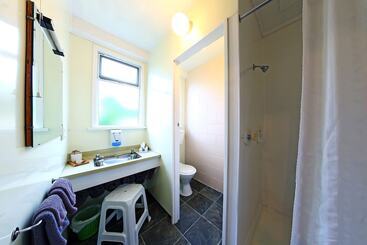 289 Midway Motel