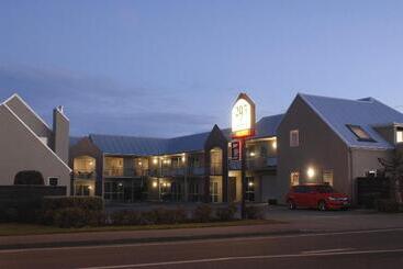 مُتل Shelby Motor Lodge