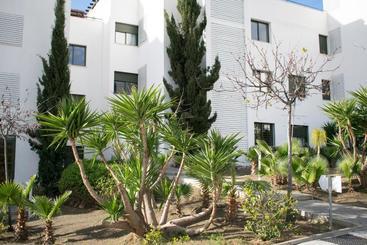 Apartamentos Turisticos Resort De Nerja