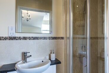 تختخواب و صبحانه Hamiltons Boutique