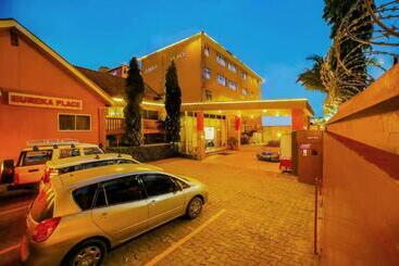 Eureka Place Hotel Kampala