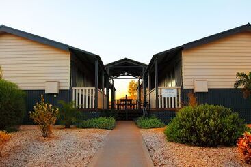 هتل Aspen Karratha Village