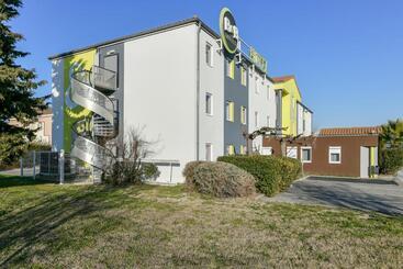 B&b Hotel Avignon 2