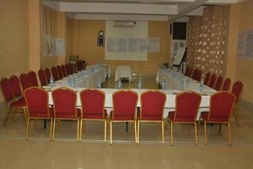 Eureka Place Hotel Kampala