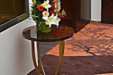 هتل Hôtel Fleur De Lys Plateau