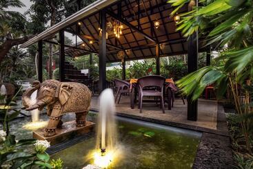 هتل Ideal Ayurvedic Resort Kovalam